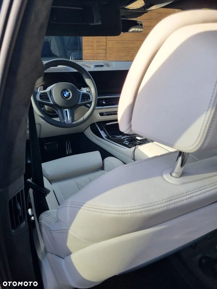 BMW X7 - 26