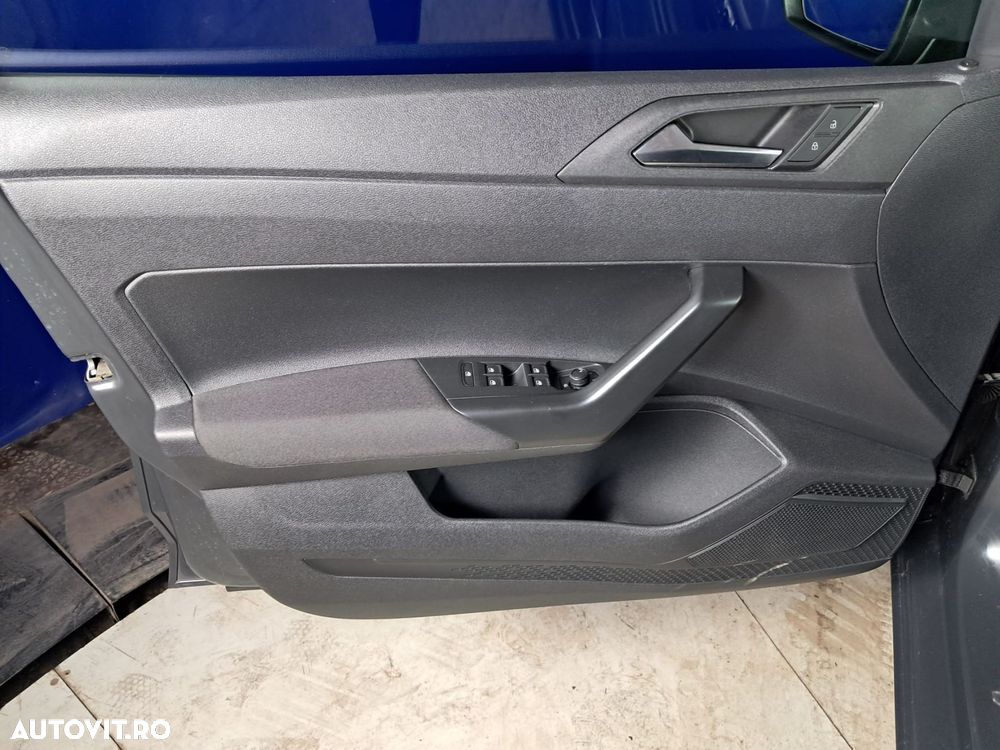 Volkswagen Polo - 10