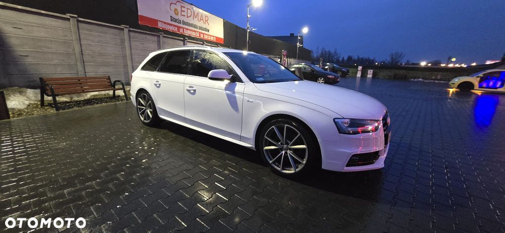 Audi A4 Avant 2.0 TDI Quattro Line S tronic - 11