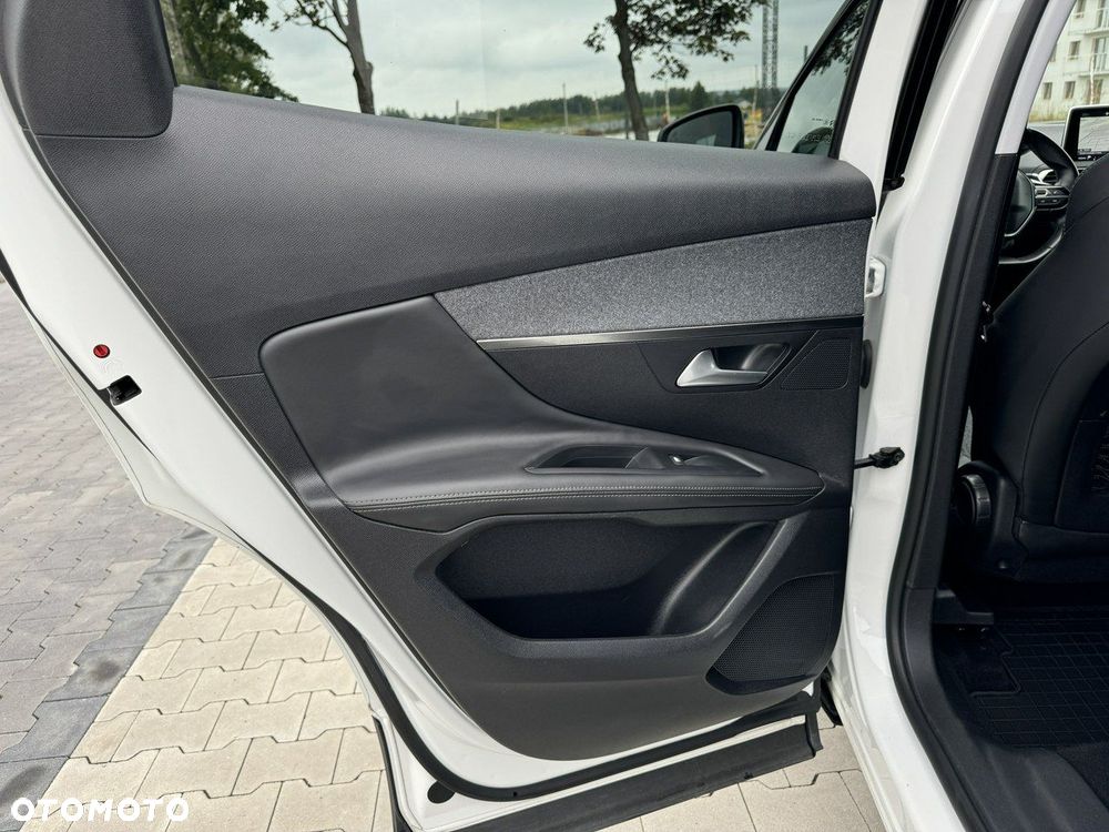 Peugeot 3008 PureTech 130 Stop & Start GPF EAT8 Allure Pack - 30