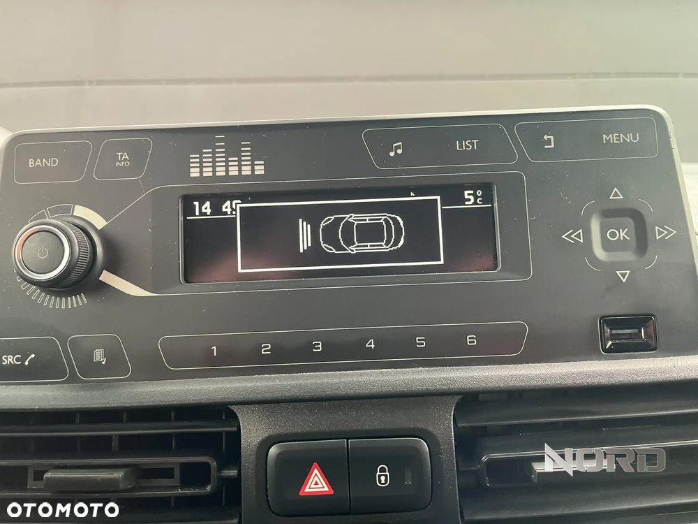 Peugeot Partner 1.5 4x4 Long Premium - 25