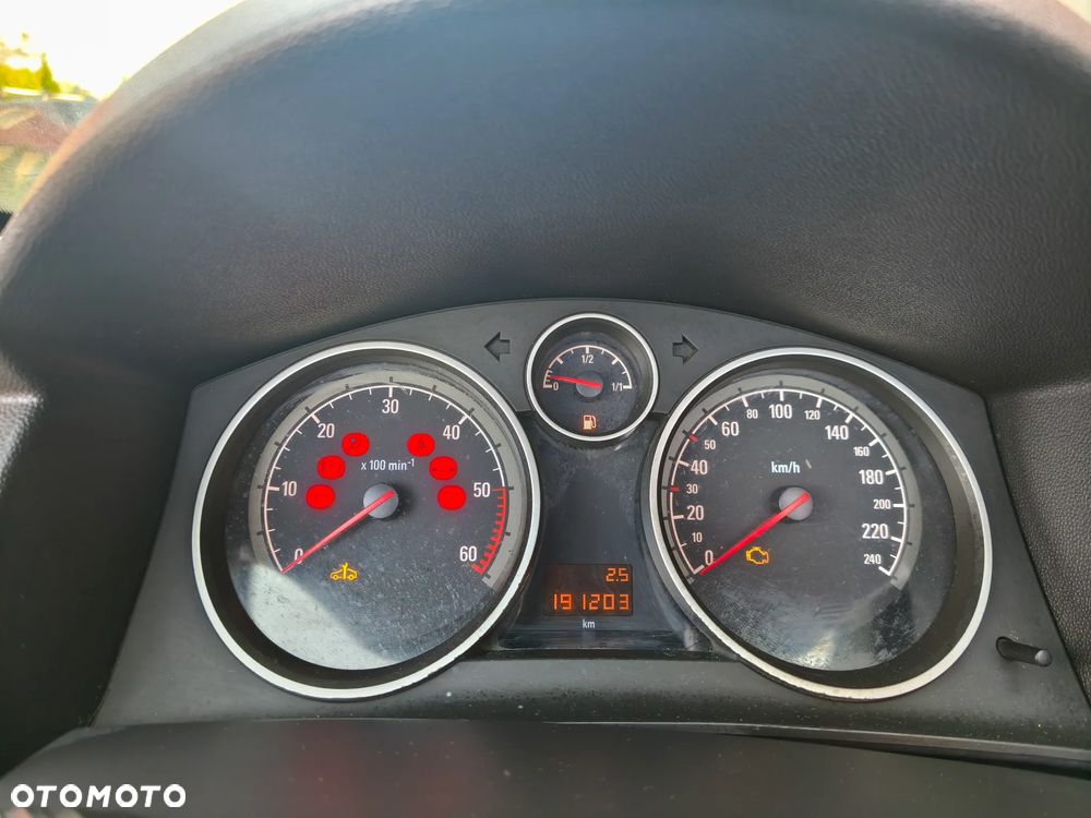 Opel Astra 1.9 CDTI Enjoy - 15