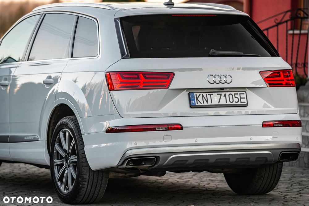 Audi Q7 - 6