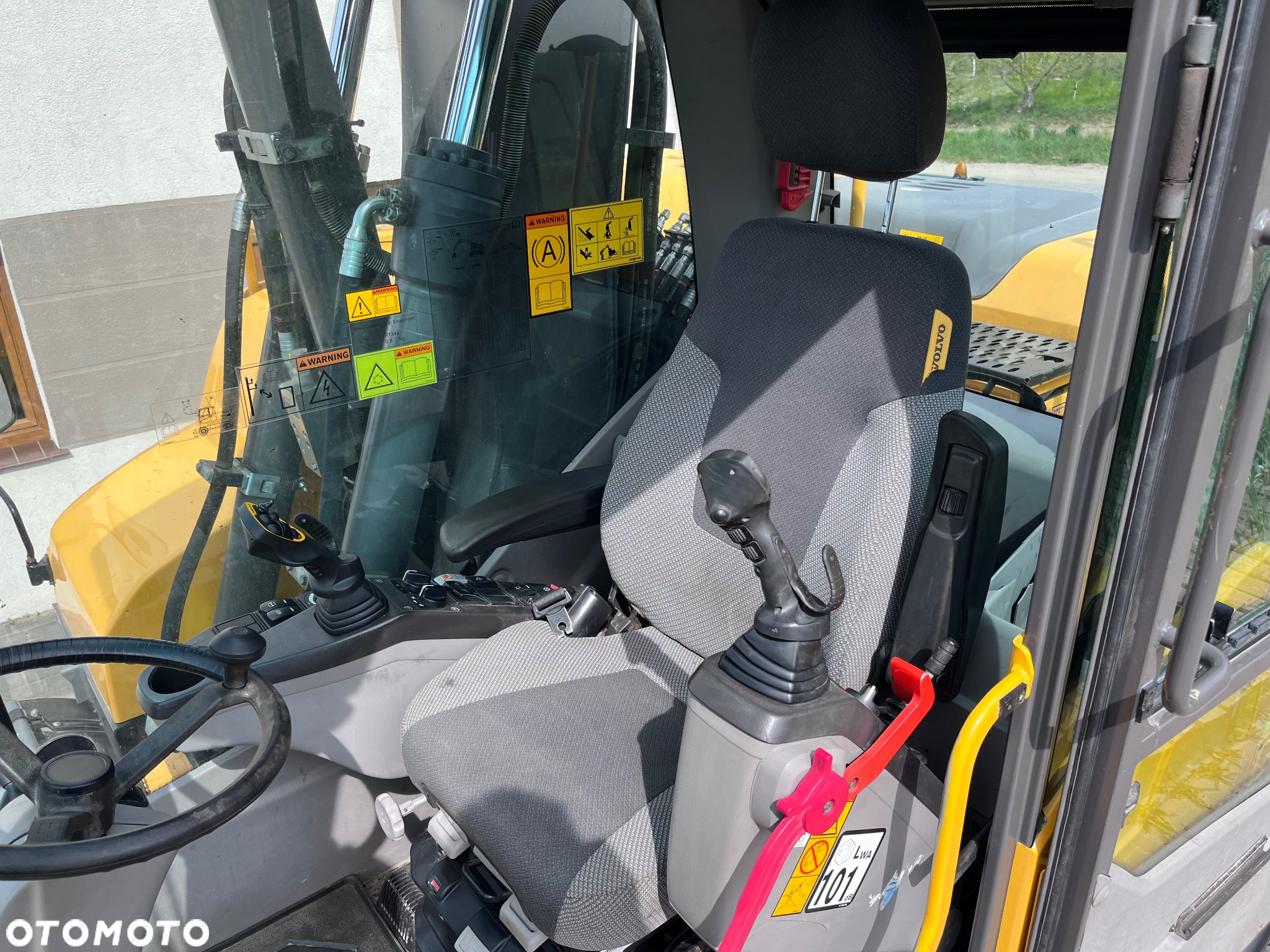 Volvo EW140D - 26