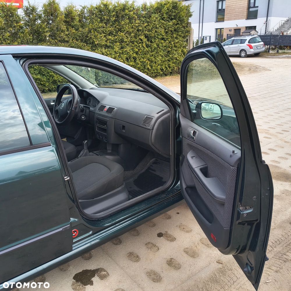 Skoda Fabia 1.4 16V Ambiente - 15