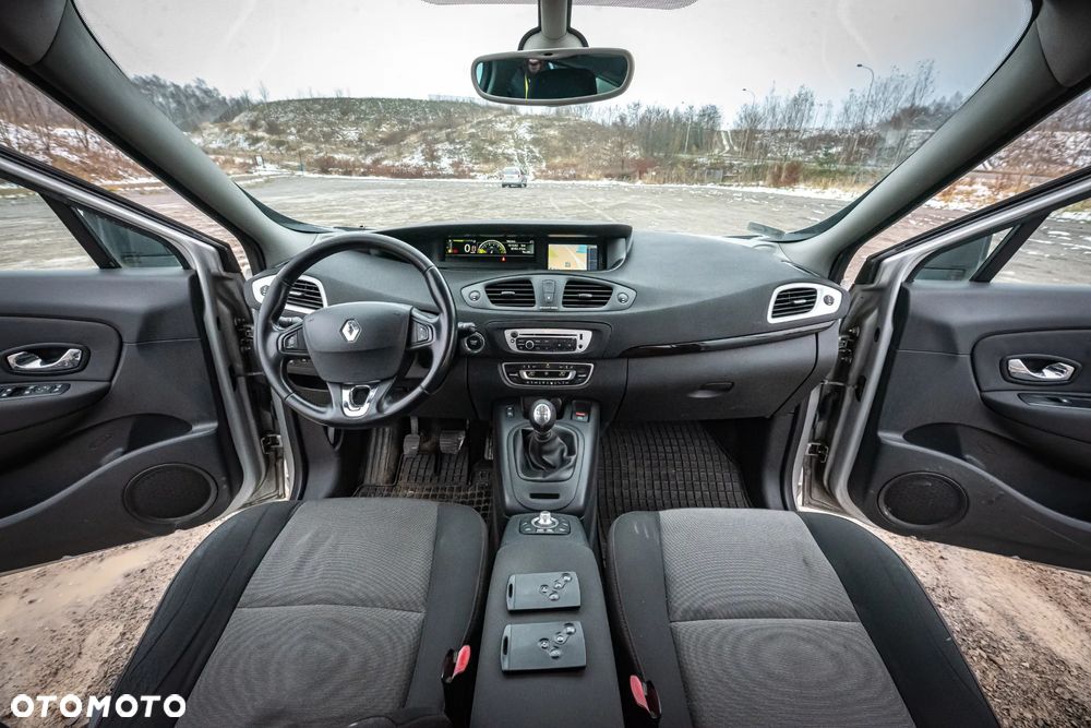 Renault Scenic 1.6 16V 110 LIMITED - 8