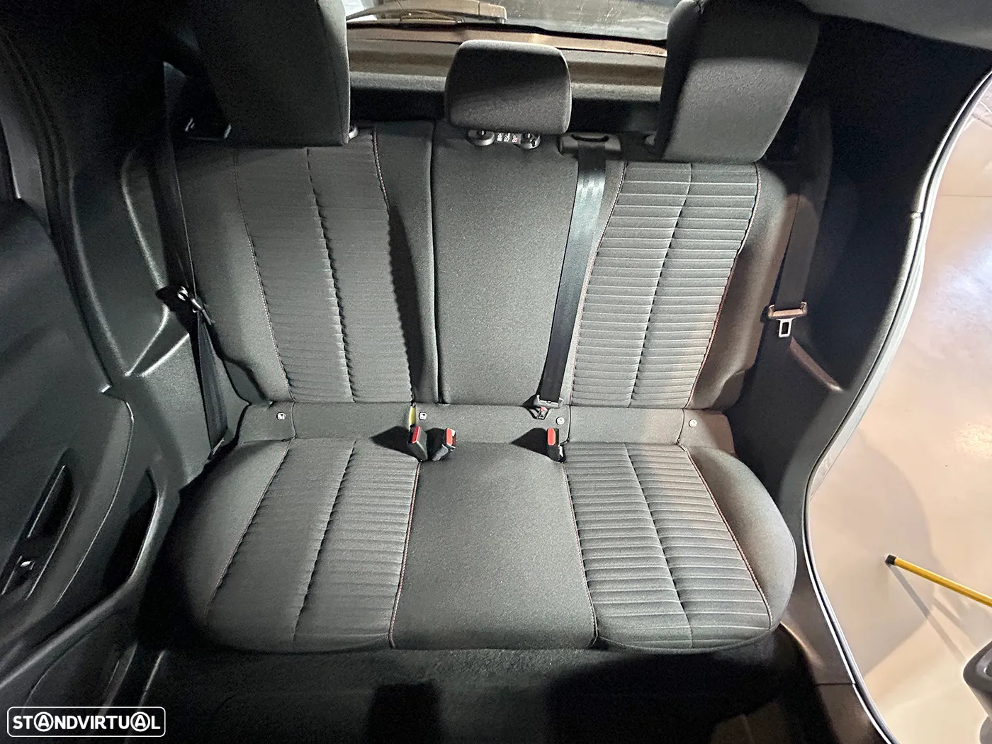 Peugeot e-208 50 kWh Active Pack - 19