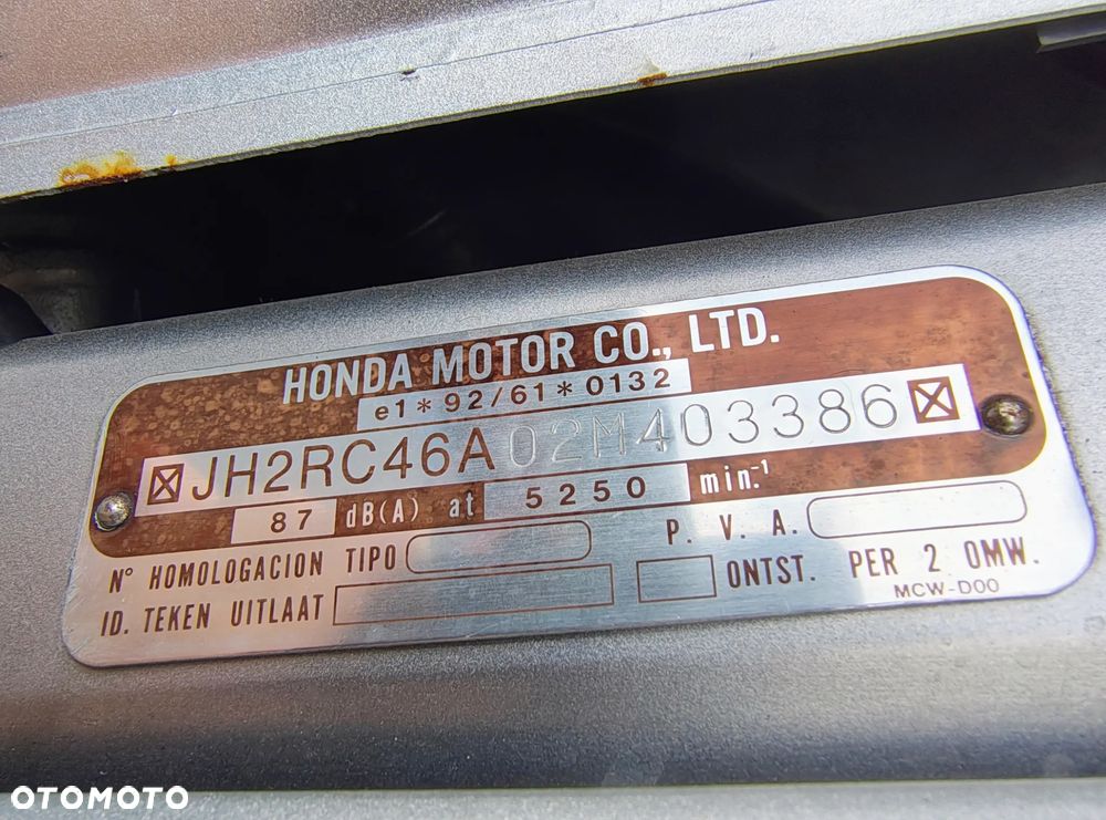 Honda VFR - 10