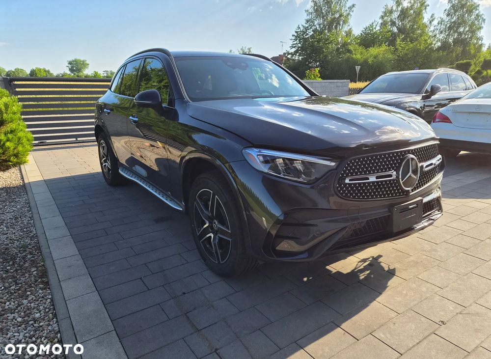 Mercedes-Benz GLC - 4