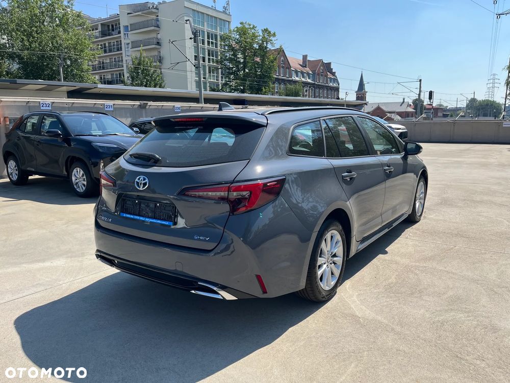 Toyota Corolla 1.8 Hybrid Comfort - 5