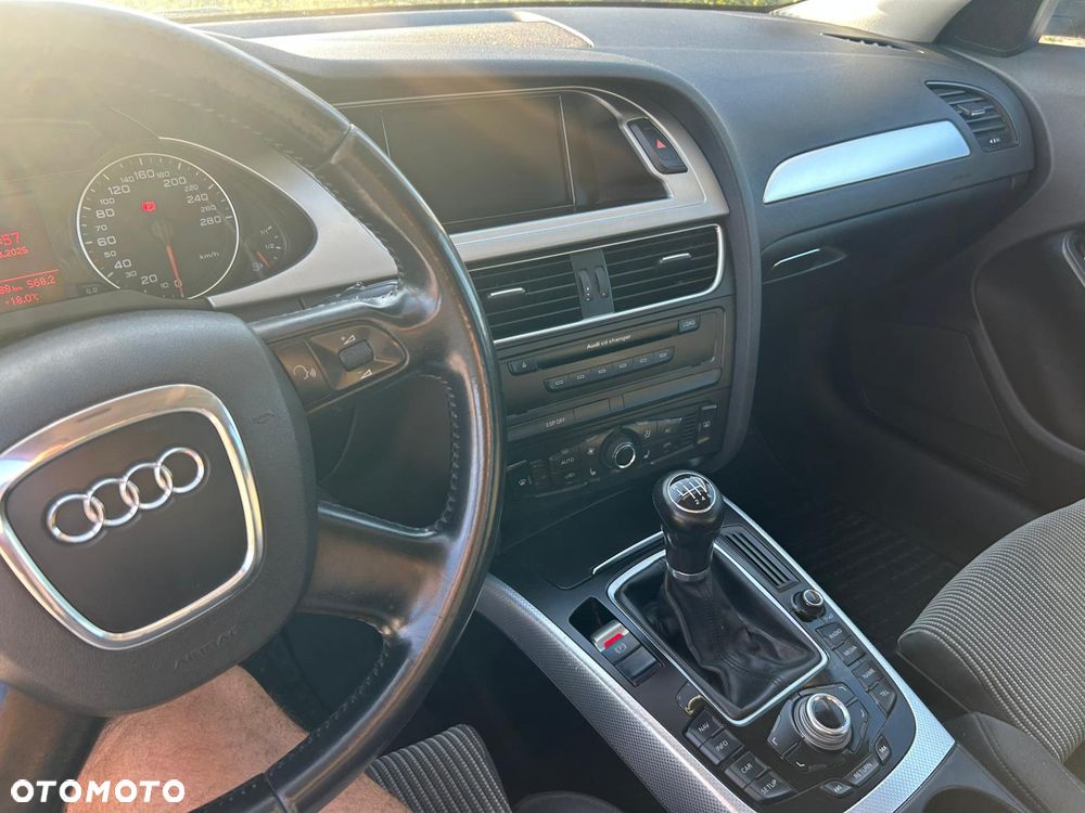 Audi A4 Avant 1.8 TFSI - 12