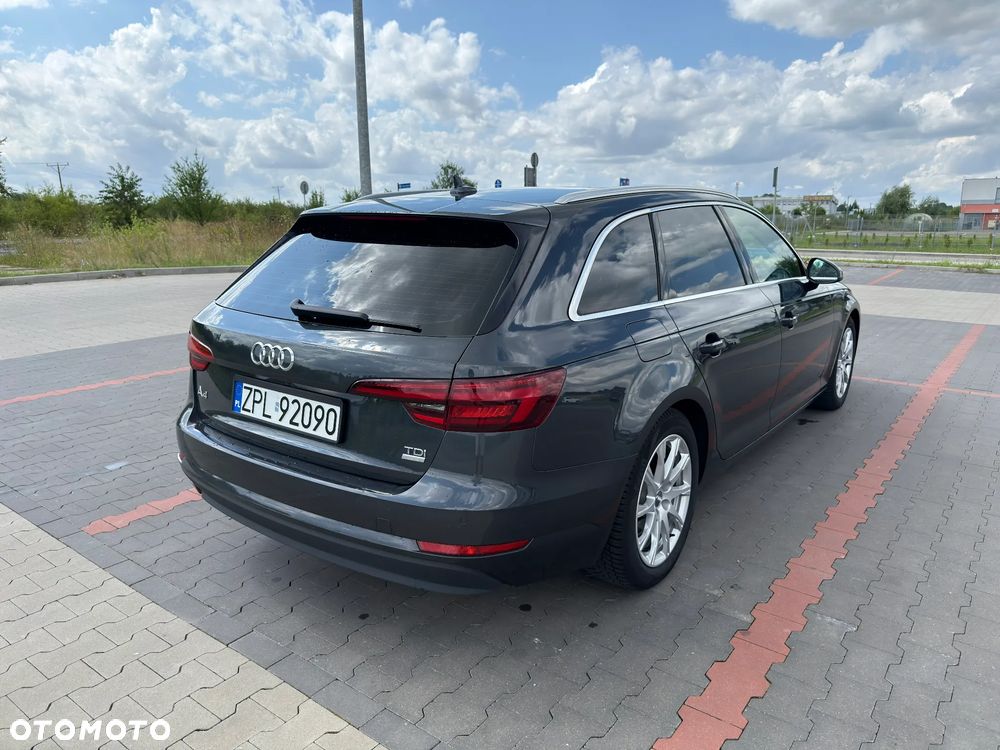 Audi A4 Avant 2.0 TDI ultra S tronic - 4