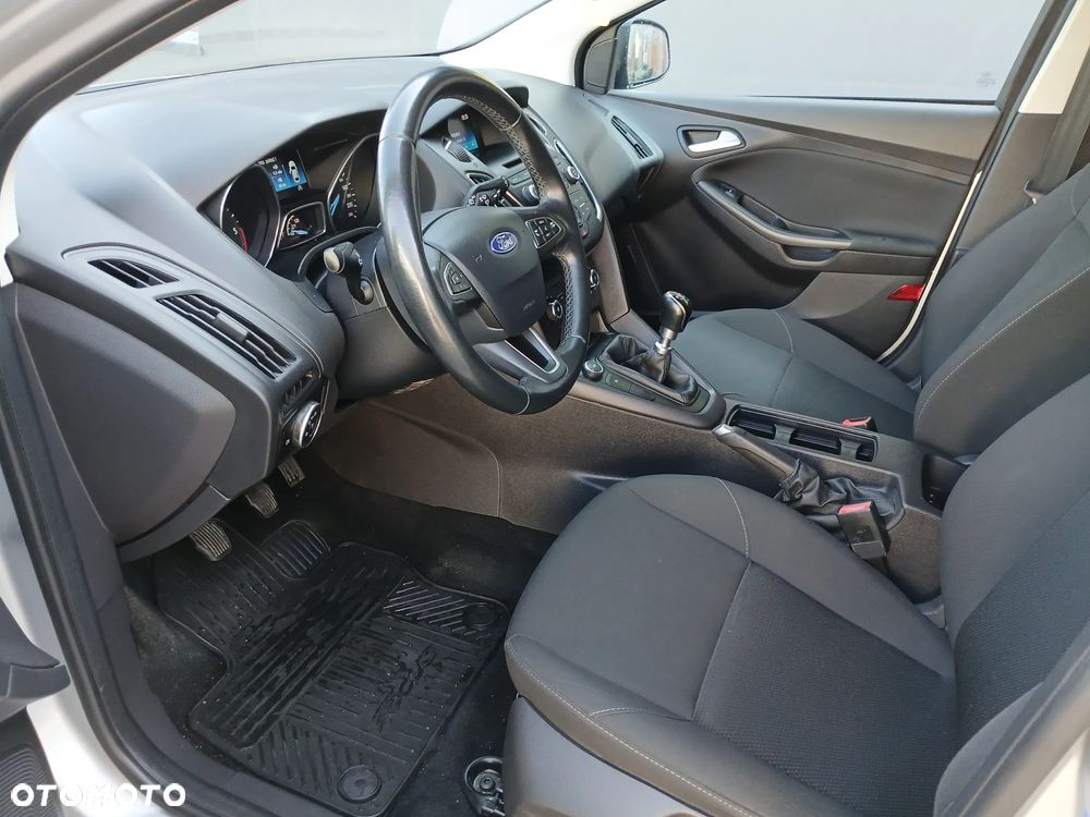 Ford Focus 1.5 TDCi DPF Start-Stopp-System Titanium - 15