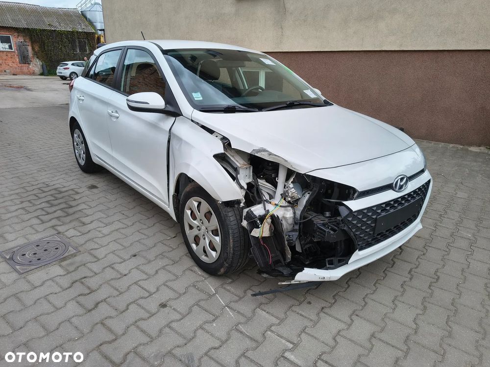 Hyundai i20 - 3