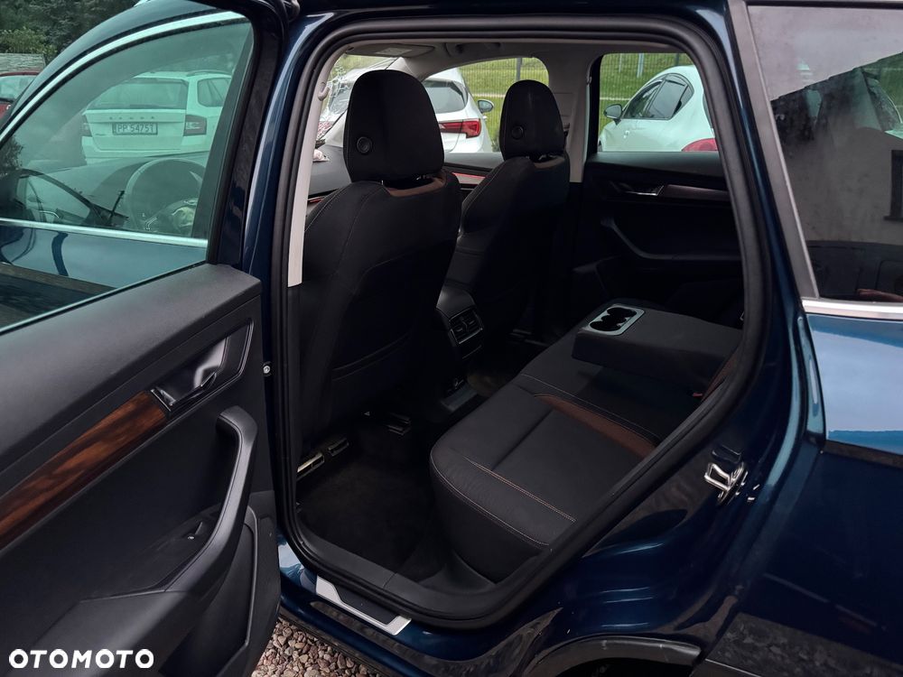 Skoda Karoq 2.0 TDI SCR 4x4 Scout DSG - 10