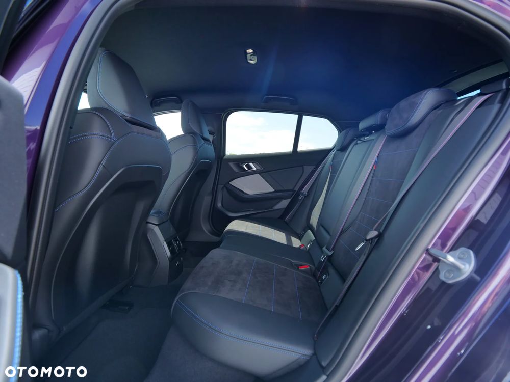 BMW Seria 1 123 mHEV xDrive - 33