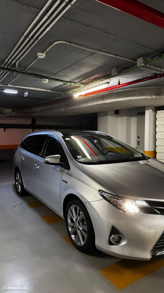 Toyota Auris Touring Sports 1.8 HSD Exclusive +Sky+Navi - 3