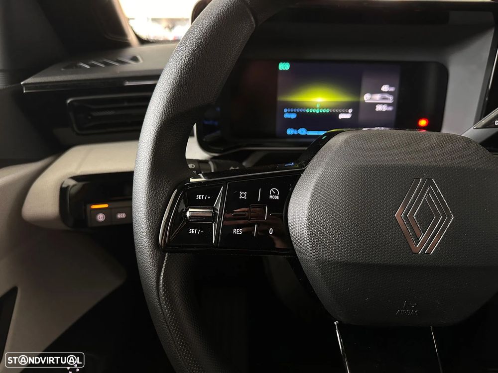 Renault 5 E-Tech 40 kWh Evolution Autonomia Urbana - 12