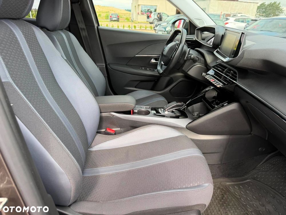 Peugeot 2008 1.5 BlueHDi Allure S&S EAT8 - 20