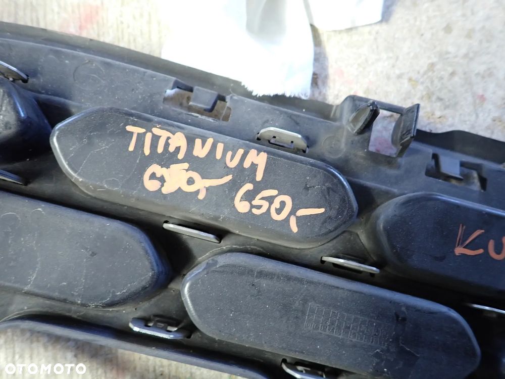 FORD KUGA MK3 TITANIUM GRILL ATRAPA LV4B-8200-GD - 7