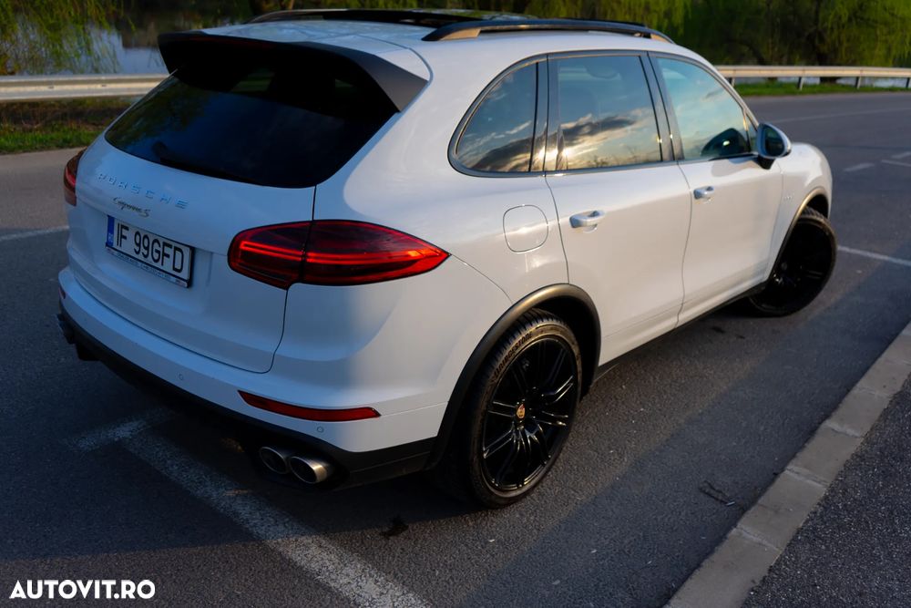 Porsche Cayenne - 8