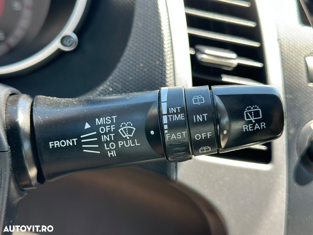 Mitsubishi Outlander 2.0 DI-D Intense - 19