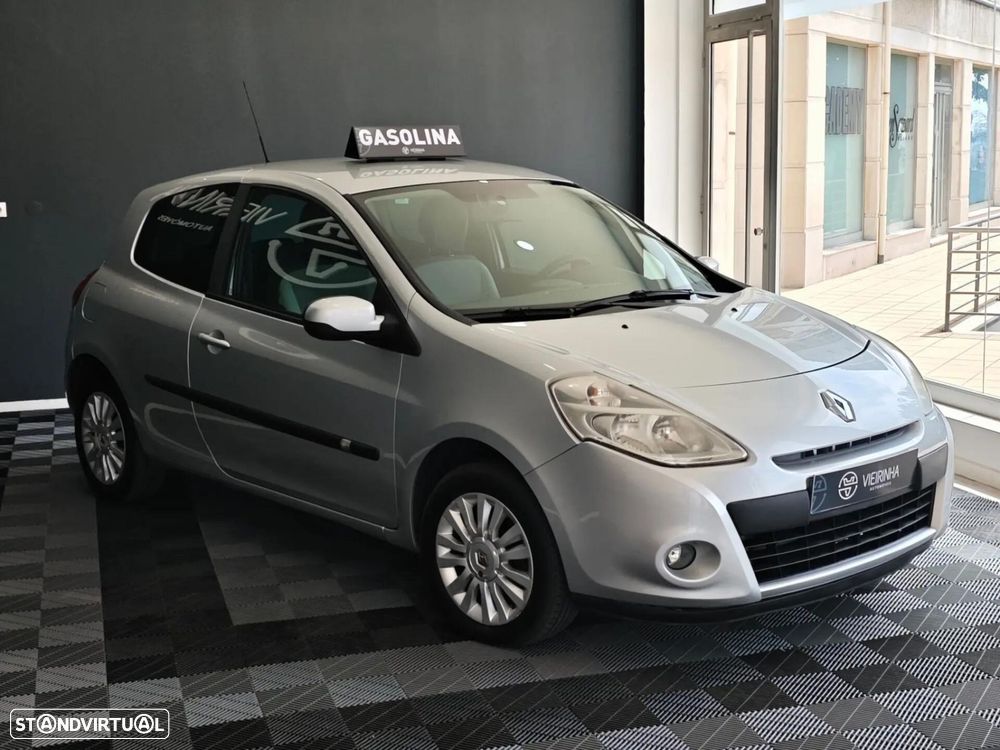Renault Clio - 16