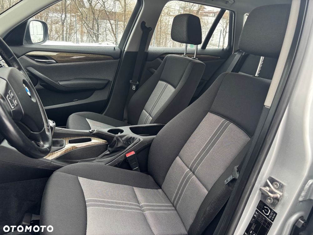BMW X1 sDrive20d - 14