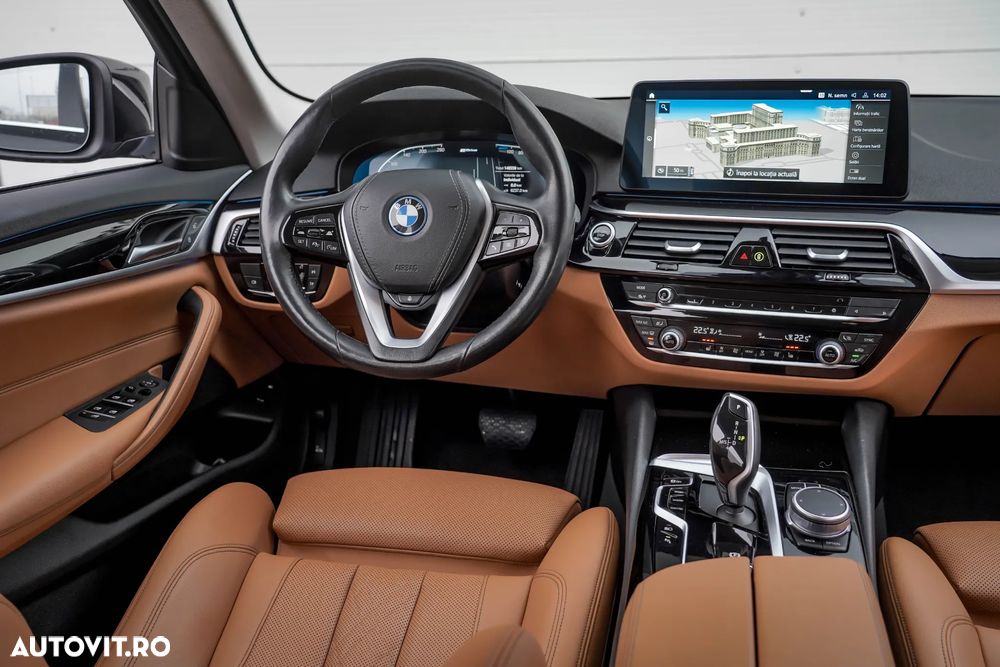 BMW Seria 5 530e Aut. Luxury Line - 11