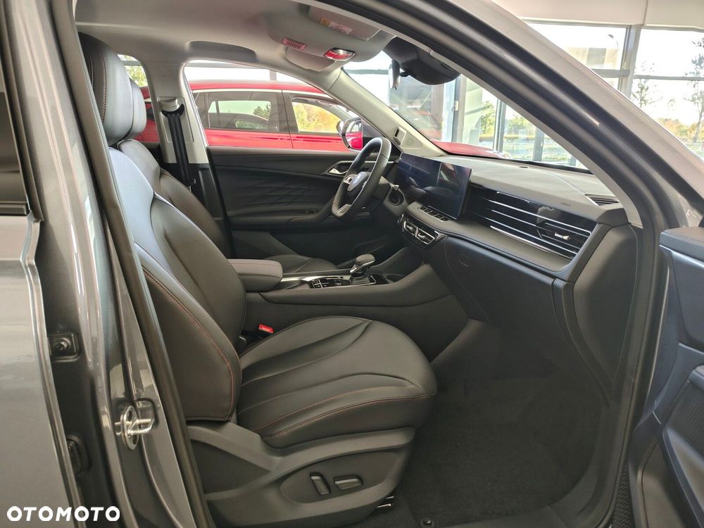 MG HS 1.5 T-GDI Exclusive DCT - 12