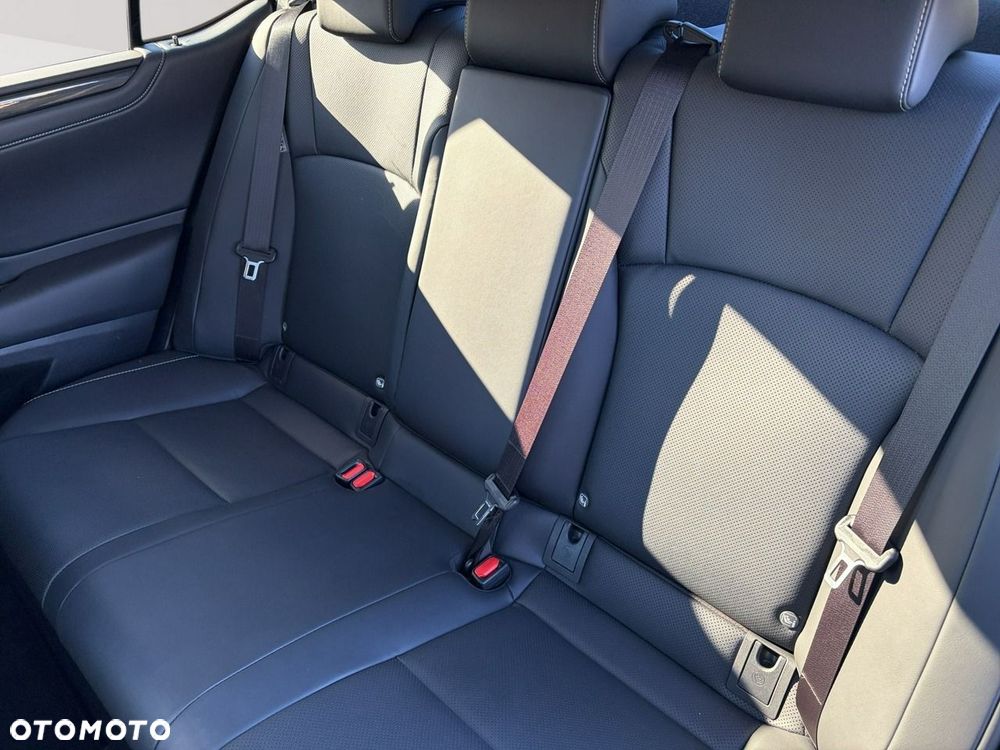 Lexus ES - 25