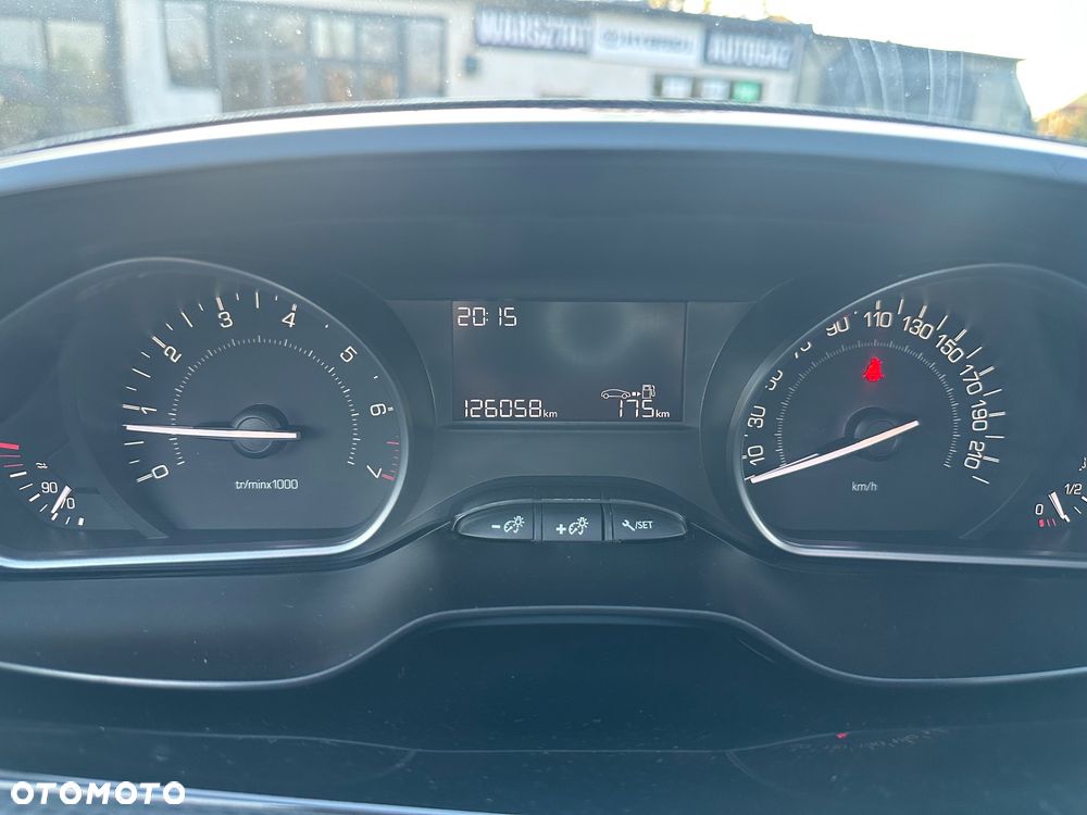 Peugeot 2008 PureTech 82 Access - 19