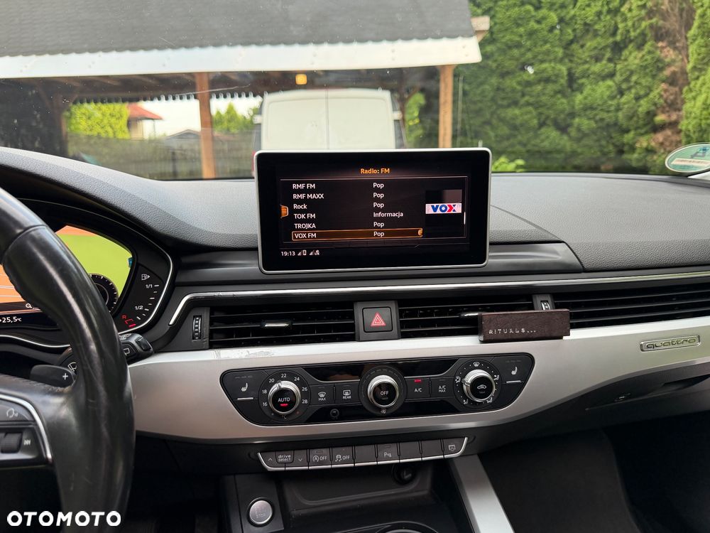 Audi A4 Avant 2.0 TDI Quattro S tronic - 35