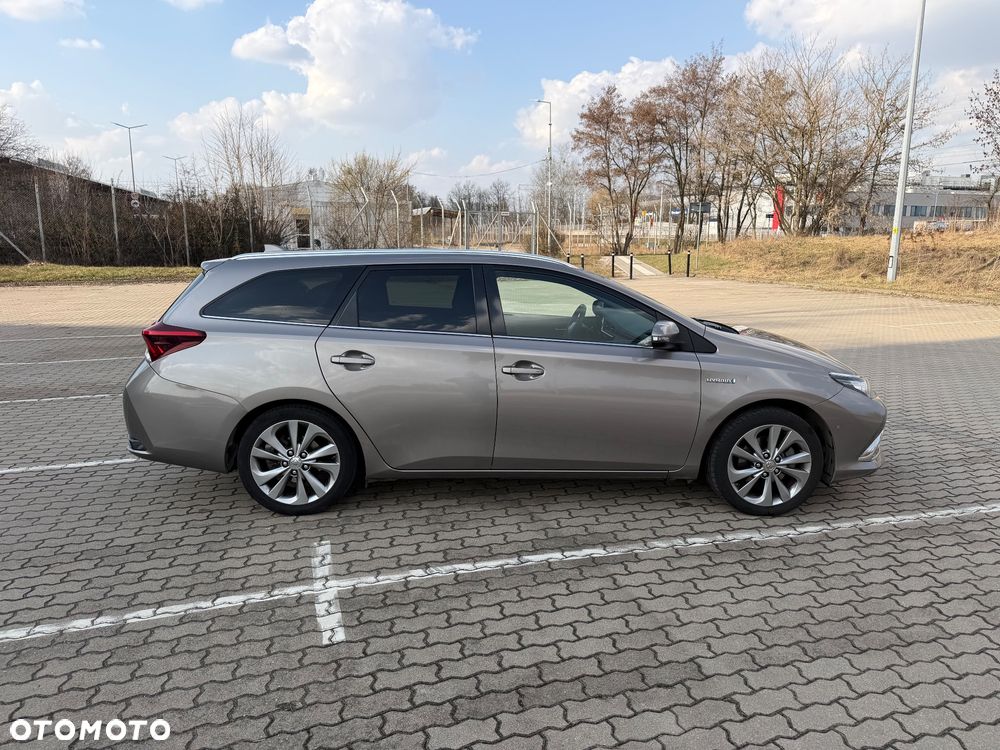 Toyota Auris 1.8 Executive - 2