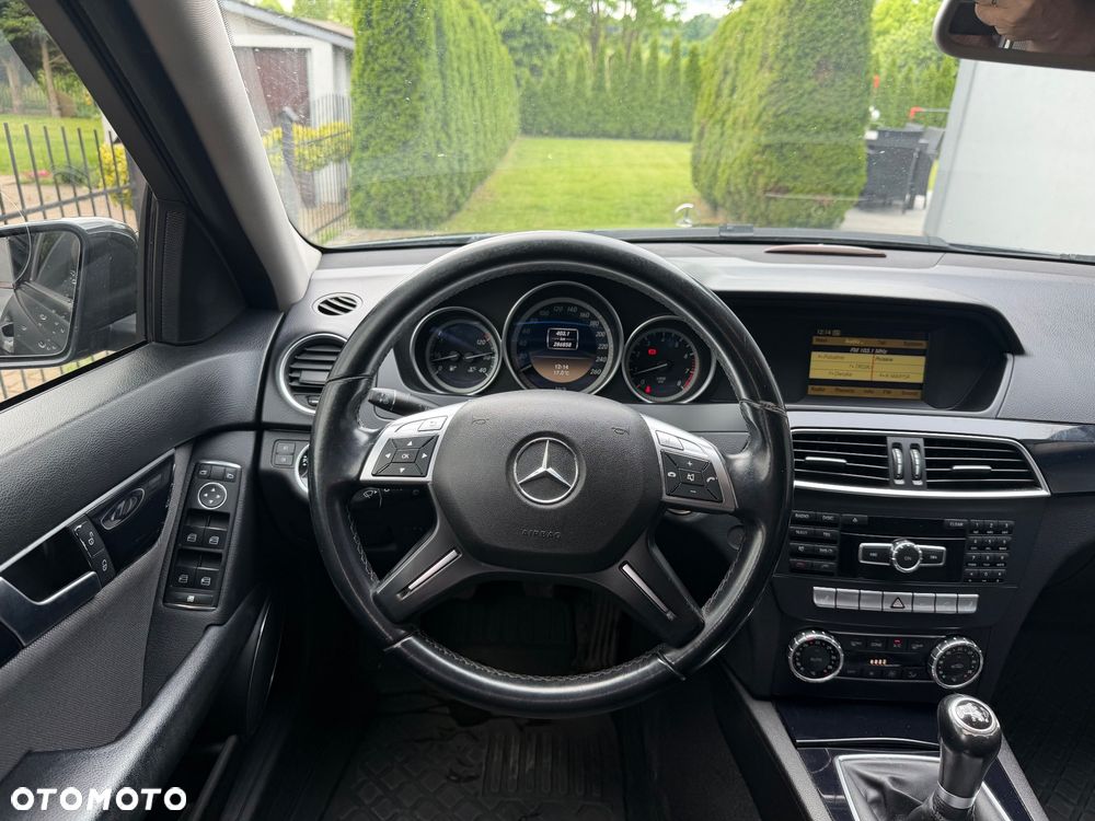 Mercedes-Benz Klasa C 200 (BlueEFFICIENCY) - 9
