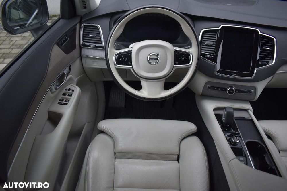 Volvo XC 90 - 14