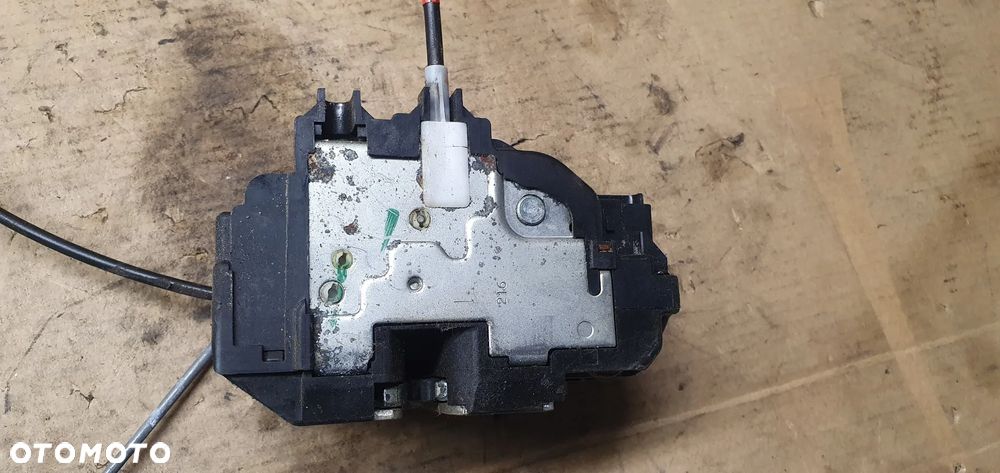 Zamek drzwi lewy przód przedni Nissan Note E11 - 4
