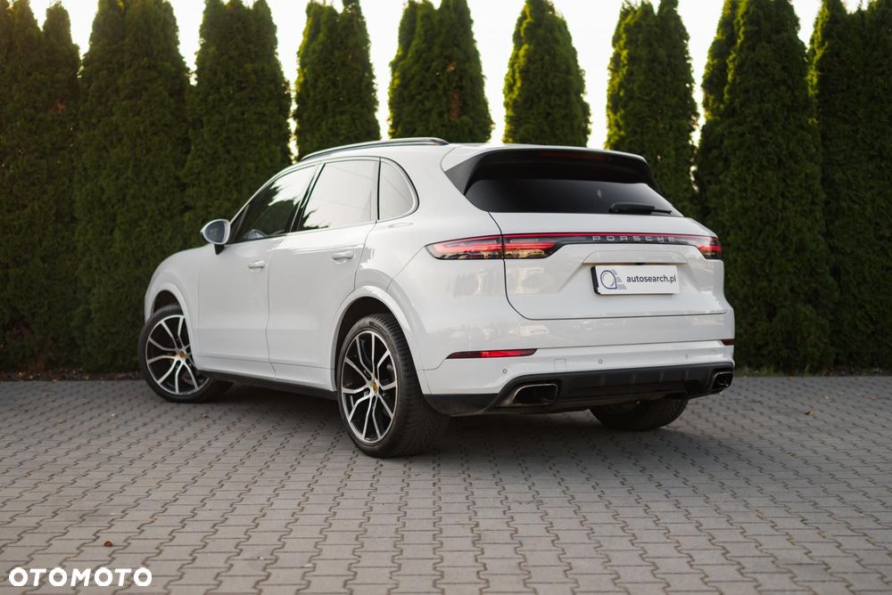 Porsche Cayenne - 6