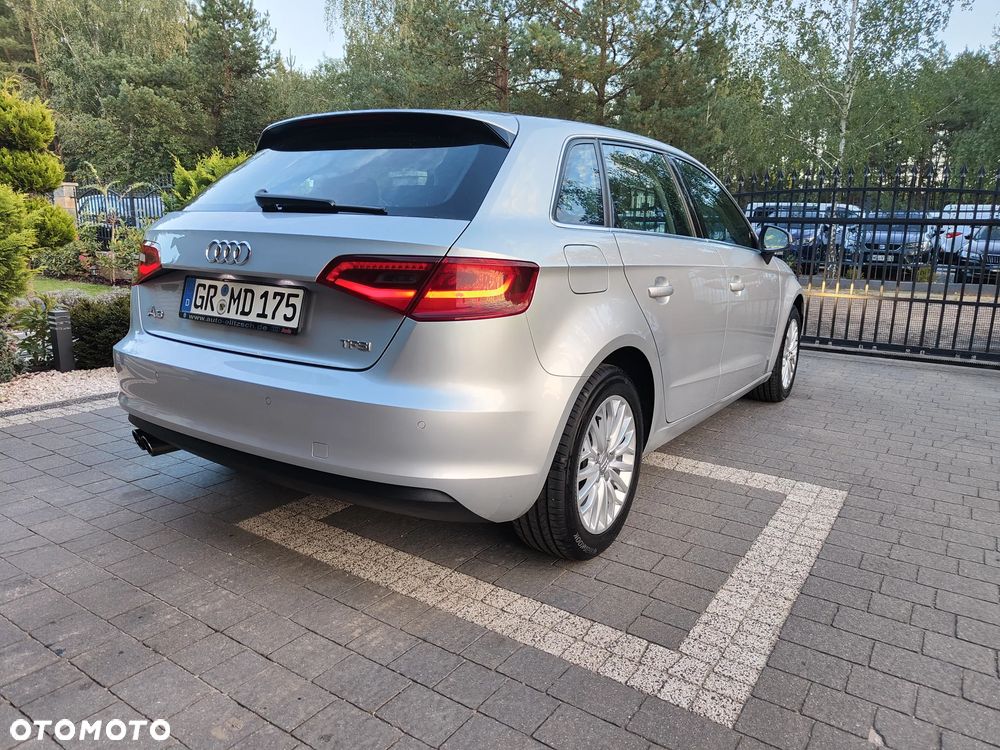 Audi A3 Sportback 1.4 TFSI S tronic Attraction - 4