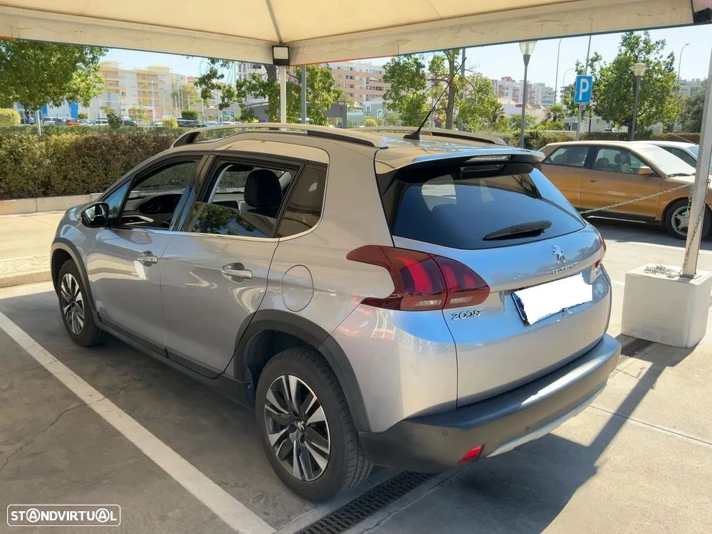 Peugeot 2008 1.2 PureTech Allure EAT6 - 2