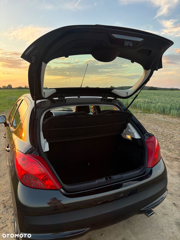 Peugeot 207 1.4 - 17