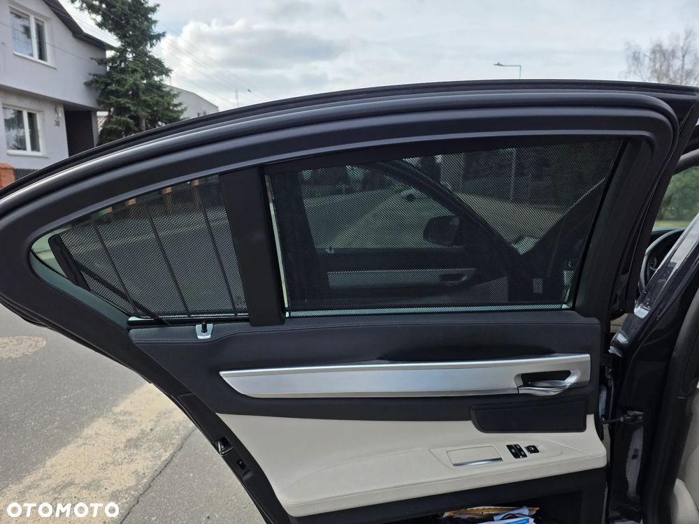 BMW Seria 7 730d xDrive - 22