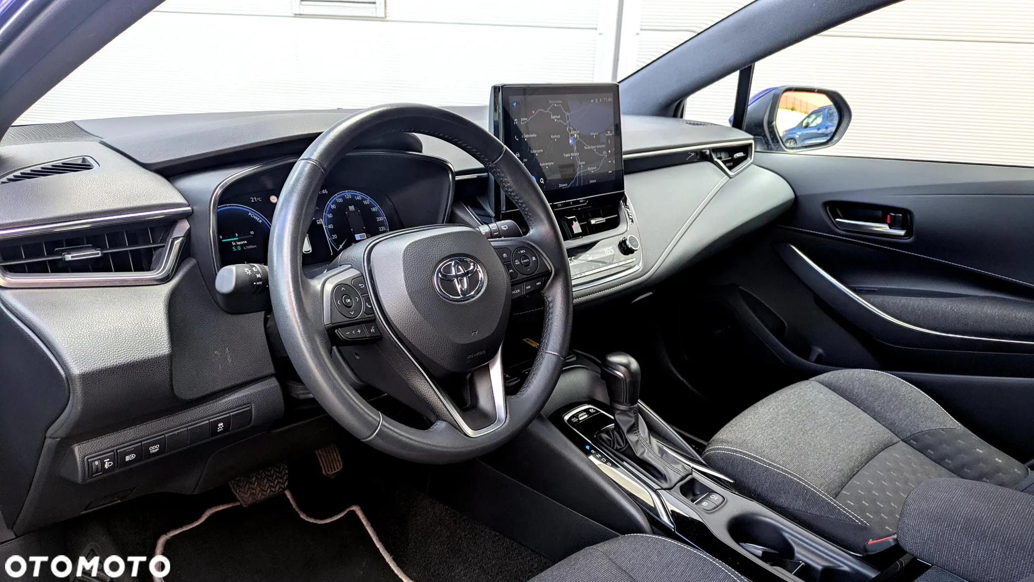 Toyota Corolla 1.8 Hybrid Comfort - 9