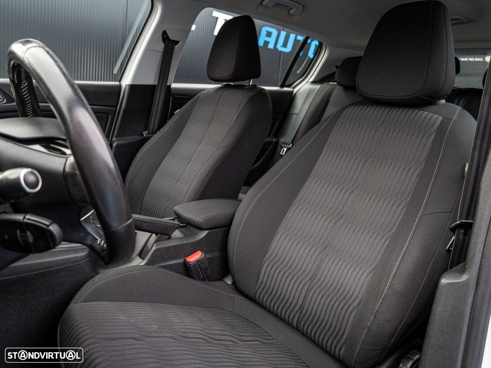 Peugeot 308 1.6 e-HDi Active - 19