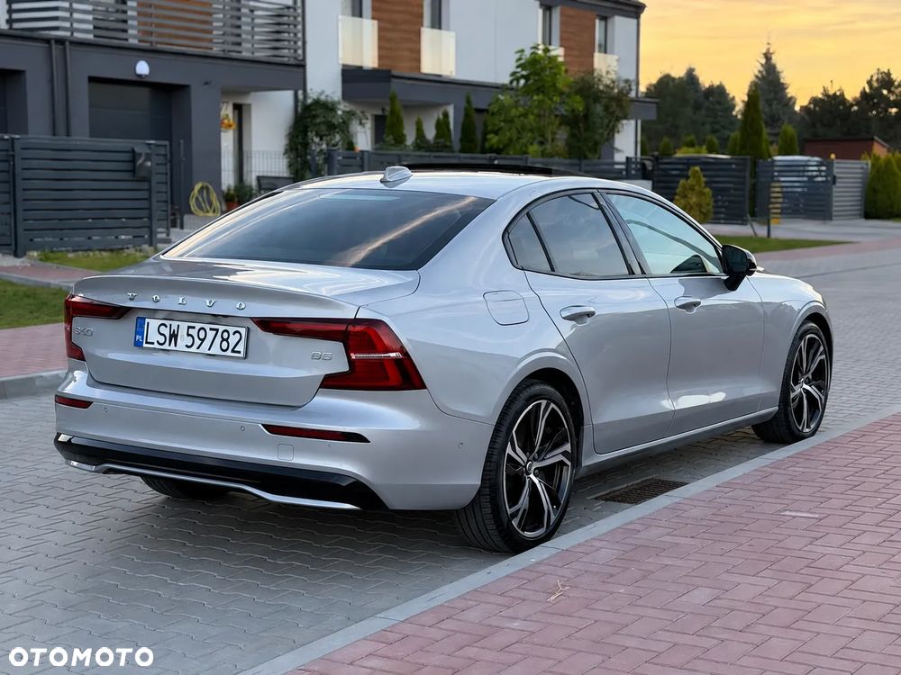 Volvo S60 B5 B R-Design - 5