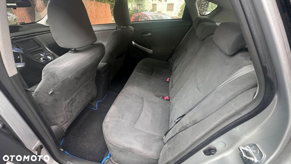Toyota Prius - 12