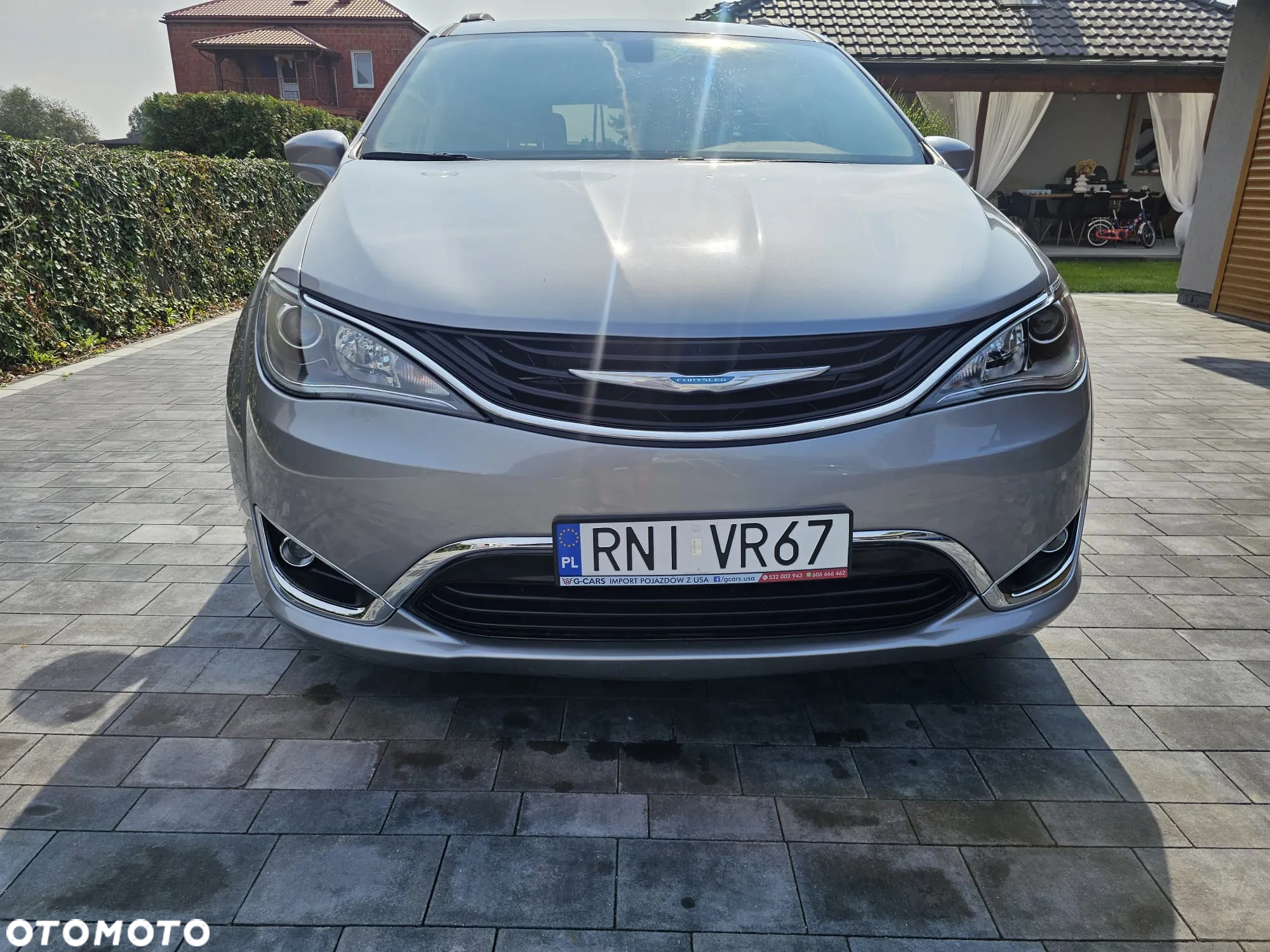 Chrysler Pacifica - 2