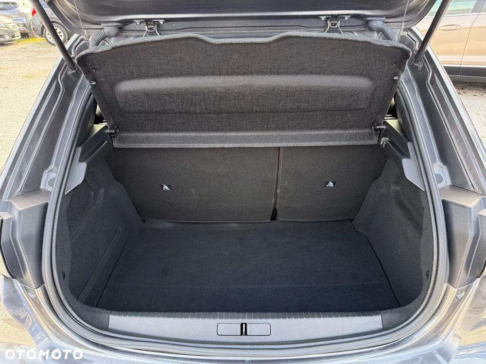 Peugeot 208 PureTech 100 Allure - 26