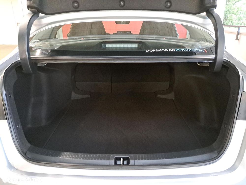 Toyota Corolla 1.8 Hybrid Comfort - 8