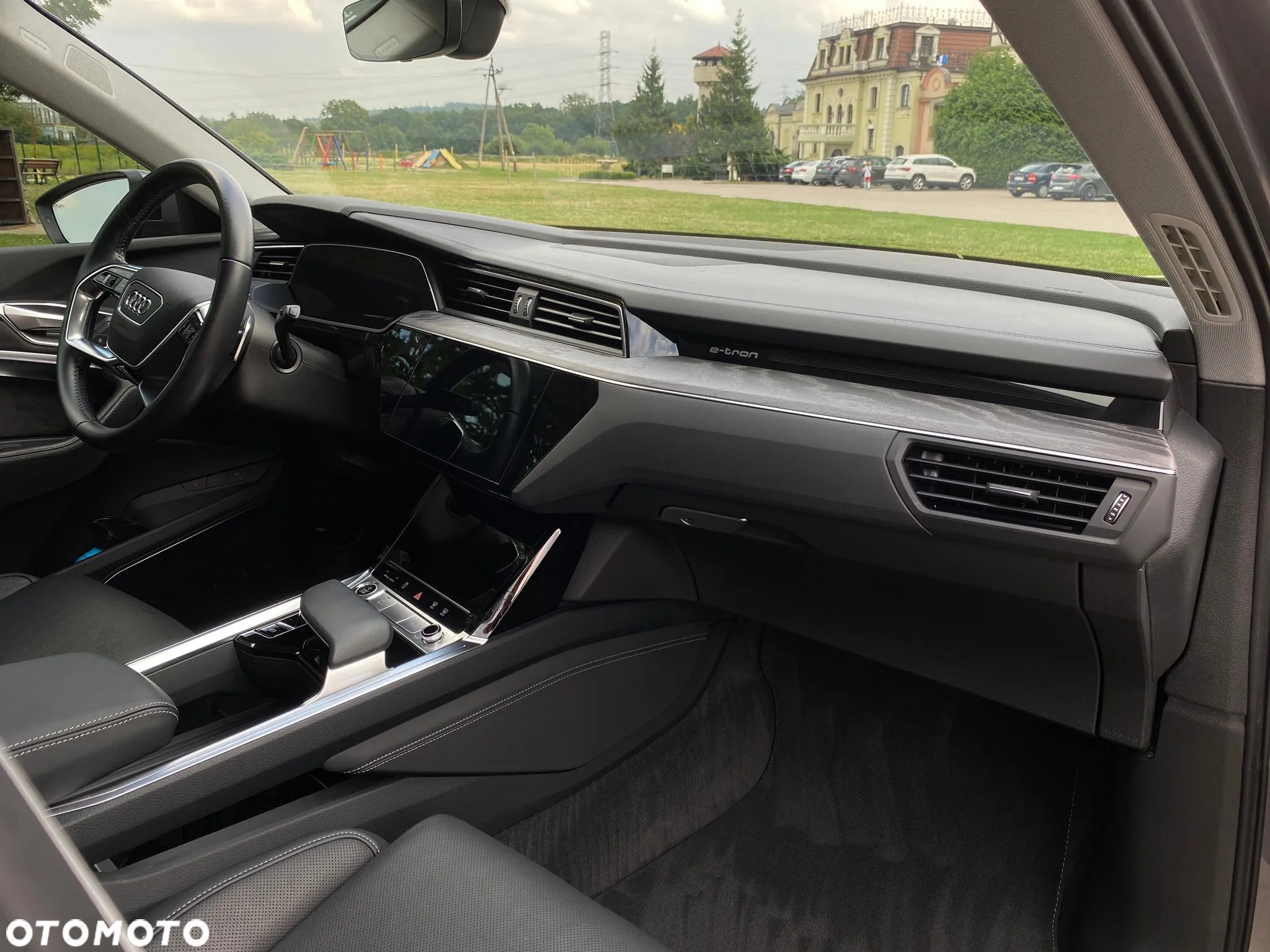 Audi e-tron 55 Quattro Advanced - 9